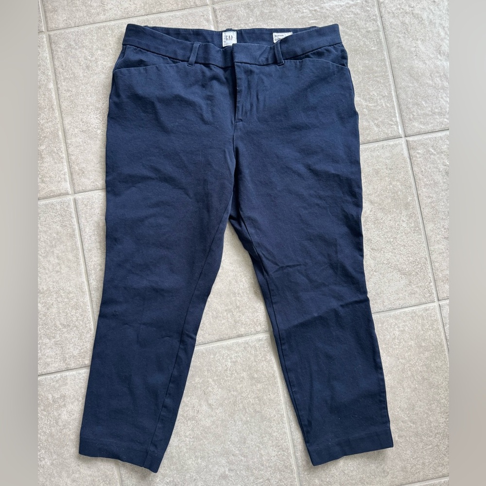 GAP Navy Cropped Pants, Size 12 Petite